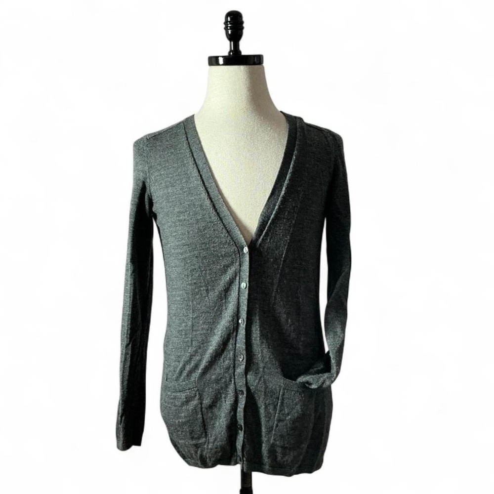 Fenn Wright Manson Gray 100% Merino‎ Wool V Neck Cardigan Sweater Size L Preppy